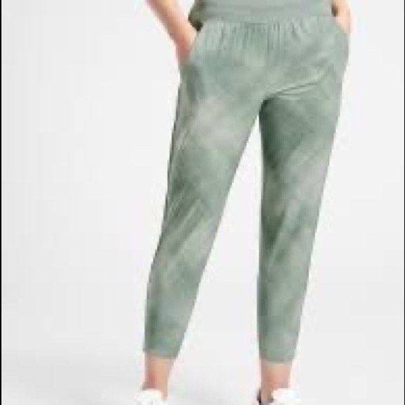 Athleta Nolita Slim Tapered Printed Crop Pant Size 14 - Picture 2 of 8